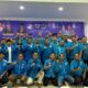Ketua Umum DPP KNPI memberikan penghargaan kepada tokoh nasional