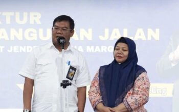 Pisah sambut Kepala BBPJN Sulsel Asep Syarip Hidayat dan Indra Cahya Kusuma