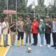 Bupati Hurmin saat meresmikan Lapangan Voli Moneng dan membuka turnamen voli di Desa Sepintun