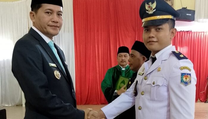 Bupati Aceh Selatan Lantik 71 Pj. Keuchik dan 4 Imeum Mukim, T. Hadi Al Furqan, Lulusan Terbaik IPDN, Jadi Pj. Keuchik Termuda
