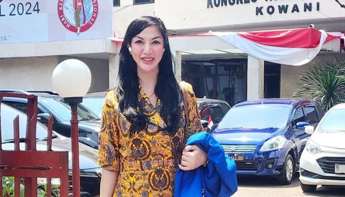 Fatmah Emma Alaydrus, Founder Me_Manusia_kan_Manusia: Perjuangan Memanusiakan Manusia & Kesehatan Mental Wanita Modern