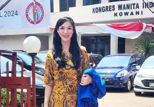 Fatmah Emma Alaydrus, Founder Me_Manusia_kan_Manusia: Perjuangan Memanusiakan Manusia & Kesehatan Mental Wanita Modern
