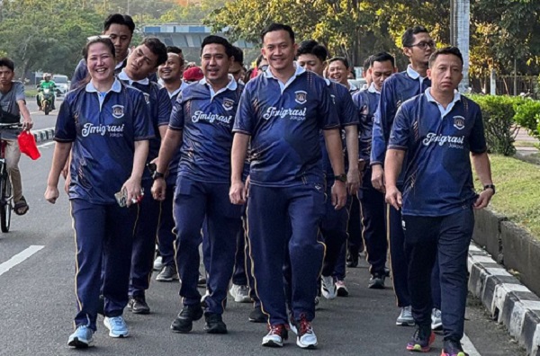 Meriahkan HUT ke-80 RI, Kantor Imigrasi Jakarta Pusat Gelar Jalan Santai