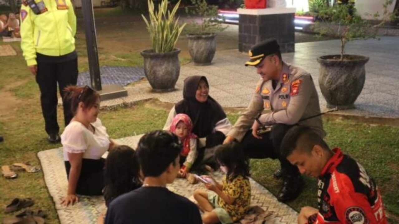 Patroli Cipta Kondisi Polres Ketapang dan TNI Jaga Malam Minggu Tetap Aman