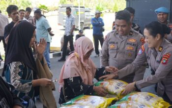 Polda Papua Barat Gelar Gerakan Pangan Murah, Sediakan 16 Ton Beras Harga Terjangkau