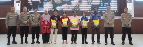 Polda Papua Barat Gelar Gerakan Pangan Murah, Sediakan 16 Ton Beras Harga Terjangkau