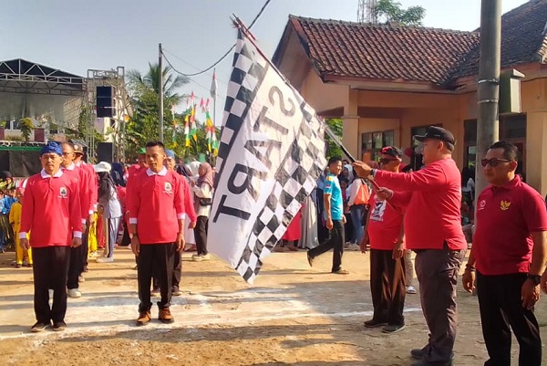 Semarak HUT ke-80 RI, Kecamatan Cirinten Gelar Lomba Gerak Jalan Meriahkan Perayaan