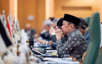 Wamenlu RI Tegaskan di OKI: Palestina Takkan Pernah Tumbang oleh Aneksasi Gaza