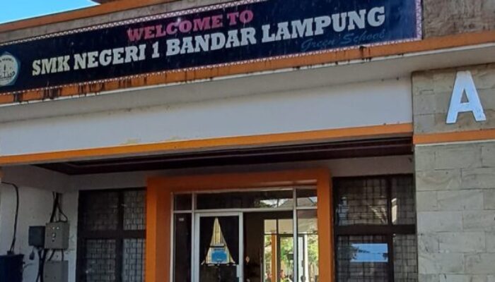 Dana BOS Rp2 Miliar di SMKN 1 Bandar Lampung Dipertanyakan, Gedung Sekolah Masih Rusak