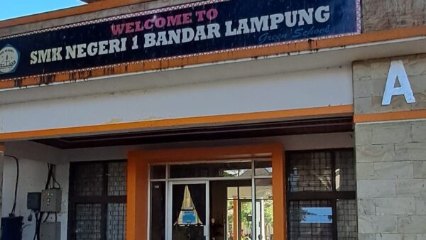 Kondisi sekolah rusak di SMKN 1 Bandar Lampung meski Dana BOS miliaran sudah digunakan