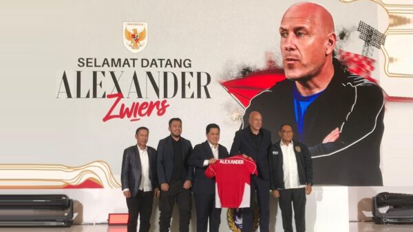 Alexander Zwiers Direktur Teknik PSSI