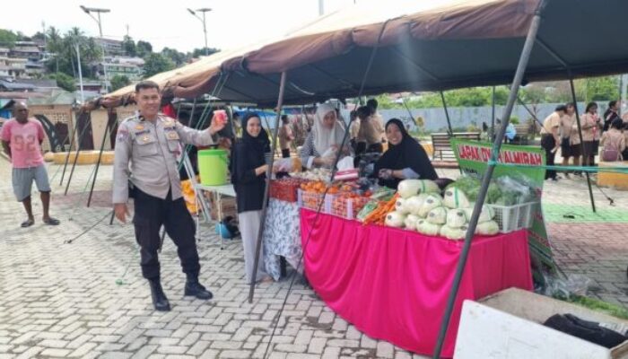 HUT RI ke-80, Polres Fakfak Gelar Gerakan Pangan Murah dan Layanan Kesehatan Gratis