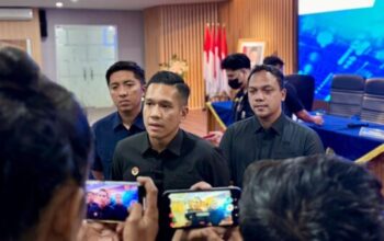 Petugas Imigrasi Tangerang mengamankan WNA Pakistan dan Nigeria