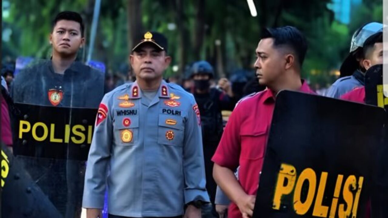 Kapolda Sumut Apresiasi Aksi Damai Mahasiswa dan Ojol di DPRD, Sebut Teladan Demokrasi