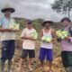 Kapolres Teluk Bintuni Bantu Bibit Jagung untuk Petani, Dukung Swasembada Pangan 2025