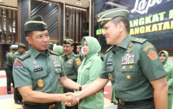 Mayjen TNI Rano Tilaar saat dilantik sebagai Gubernur Akmil
