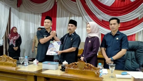 Rapat Paripurna DPRD Kabupaten Sarolangun bahas perubahan APBD 2025