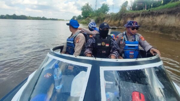 Pengamanan Katinting Race 2025 di perairan Ketapang oleh Sat Polairud Polres Ketapang