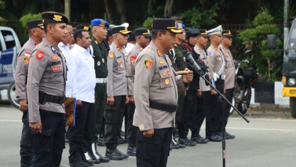 Pengamanan Menteri di Nabire oleh TNI-Polri di Lapangan Apel Polres Nabire