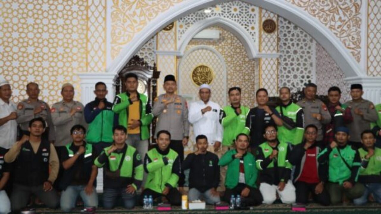 Solidaritas Ojol dan Polisi: Polres Ketapang Gelar Sholat Ghaib untuk Affan Kurniawan