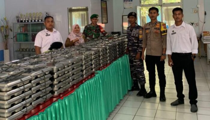 Program Makan Bergizi Gratis Hadir di Simeulue Timur, Ribuan Pelajar dan Ibu Hamil Terima Menu Sehat