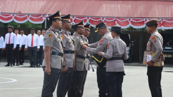Sertijab Polres Nabire dipimpin Kapolres AKBP Samuel D. Tatiratu