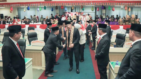 Presiden Prabowo Subianto dan Gubernur Lampung Rahmat Mirzani Djausal dalam peringatan HUT RI ke-80 di DPRD Lampung