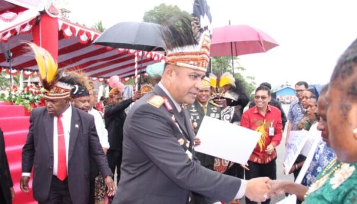 HUT RI ke-80, Kapolda Papua Tengah Hadiri Upacara Pengibaran Merah Putih di Nabire