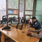 Polsek Medan Kota hadirkan program patroli, pos kamling, hingga Jumat Curhat untuk menjaga keamanan di wilayah Medan Kota dan Medan Maimun. Warga diajak aktif menjaga kamtibmas bersama polisi.