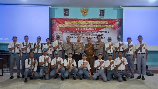 Kapolres Ketapang sosialisasi bahaya narkoba di SMKN 2 Ketapang