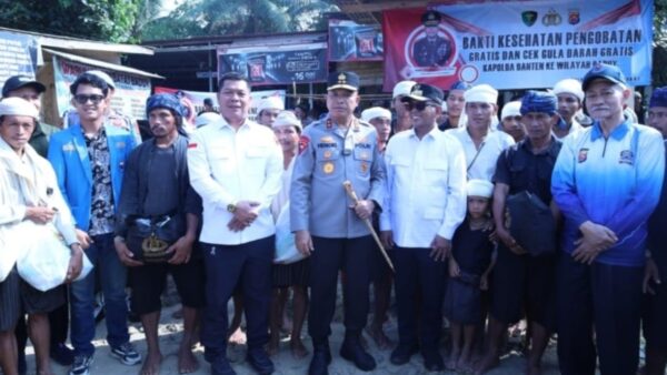 Bakti Sosial Polda Banten bersama Pemprov Banten untuk masyarakat Baduy di Lebak