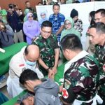Bakti Sosial TNI di RS Dustira Cimahi dalam rangka HUT ke-80