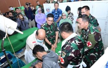Bakti Sosial TNI di RS Dustira Cimahi dalam rangka HUT ke-80