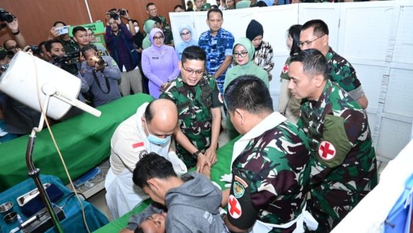 Bakti Sosial TNI di RS Dustira Cimahi dalam rangka HUT ke-80