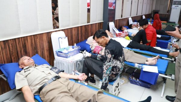 Kegiatan donor darah BPN Banten bersama PMI di Aula Kanwil BPN Banten