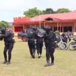 Personel Brimob Polda Sumut melaksanakan latihan Anti Anarki di Tanah Karo