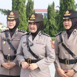 Jelang HUT ke-77, Polwan Polda Sumsel Sambangi Senior dan Tebar Pesan Inspiratif