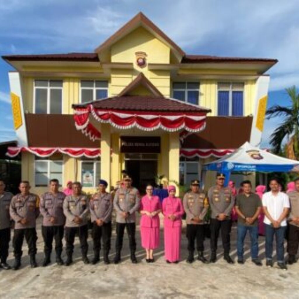 Kapolres Ketapang Tekankan Soliditas dan Pelayanan Publik Saat Kunjungan ke Polsek Jajaran