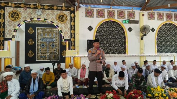 Kapolres Ketapang menghadiri Tabligh Akbar Maulid Nabi 1447 H di Ponpes Hidayaturrahman
