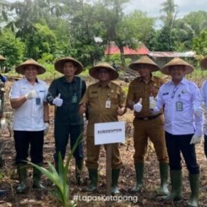 Lapas Ketapang Tanam 1.000 Pohon Kelapa Dukung Program Ketahanan Pangan Nasional
