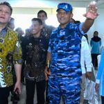 Wamen LH Diaz Hendropriyono meninjau Dapur Sehat Anak Bangsa Lanud Husein Bandung