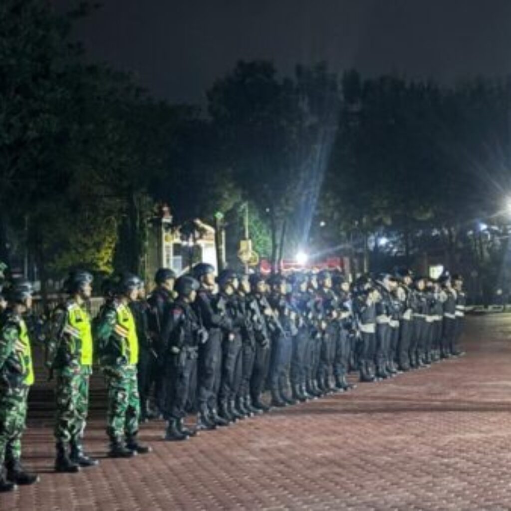 Patroli Gabungan TNI-Polri di Medan Jaga Keamanan Malam Akhir Pekan