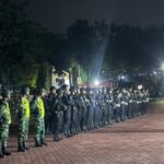 Personel TNI-Polri melakukan patroli gabungan skala besar di Kota Medan