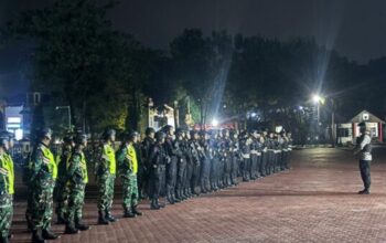 Personel TNI-Polri melakukan patroli gabungan skala besar di Kota Medan