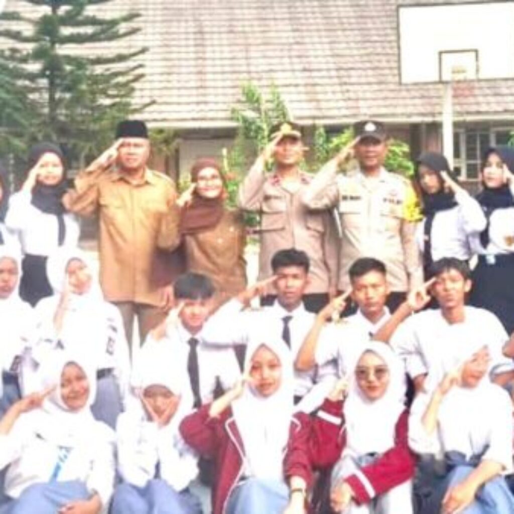 Police Goes To School di Bekasi: Polres Metro Intensifkan Edukasi Bahaya Narkoba dan Cegah Tawuran Pelajar