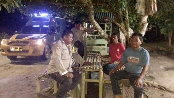 Polresta Deli Serdang melaksanakan patroli mobile dan dialogis dengan warga