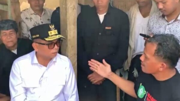 Warga Baduy keluhkan harga serum anti bisa ular saat dikunjungi Gubernur Banten