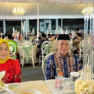 Bupati Buton Utara dan Ketua TP-PKK Hadiri Malam Ta’aruf STQH Nasional 2025 di Kendari