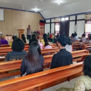 Dekat dengan Warga, Kapolsek Sungai Laur Gelar Program “Minggu Kasih” Bersama Jemaat GMII