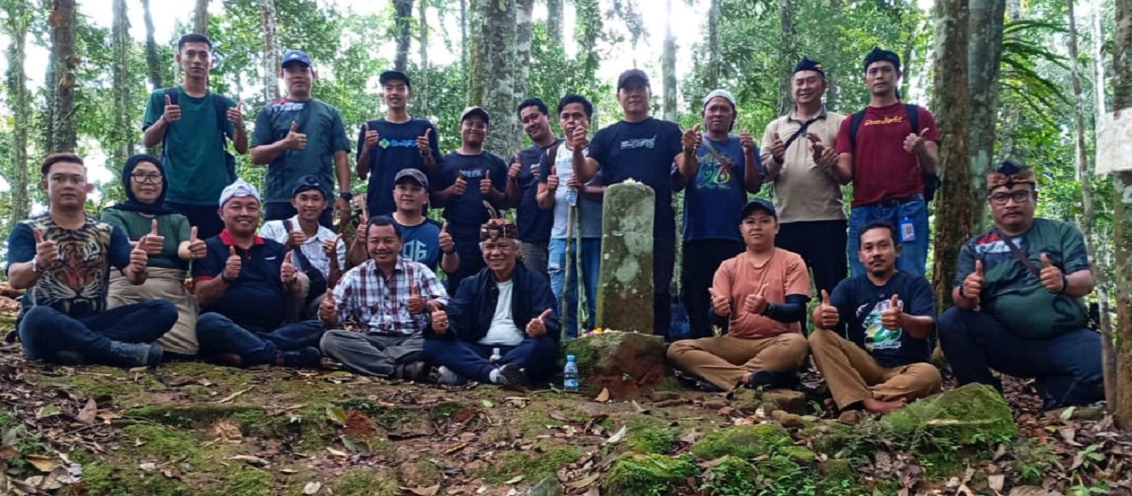 Misteri Batu Lingga Gunung Payung Karangjaya